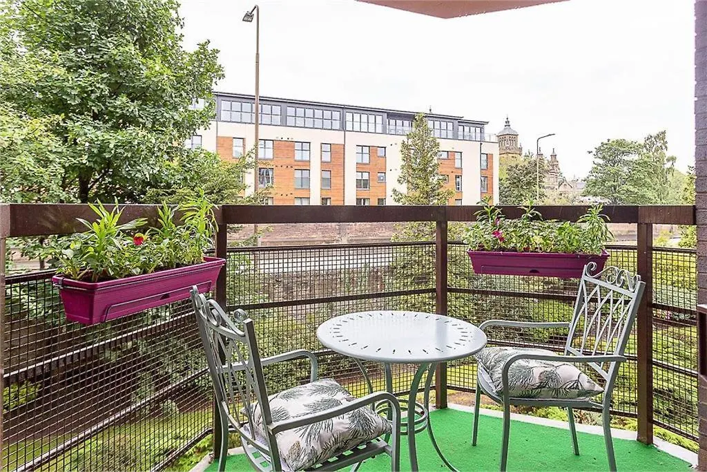 Orchard Brae location